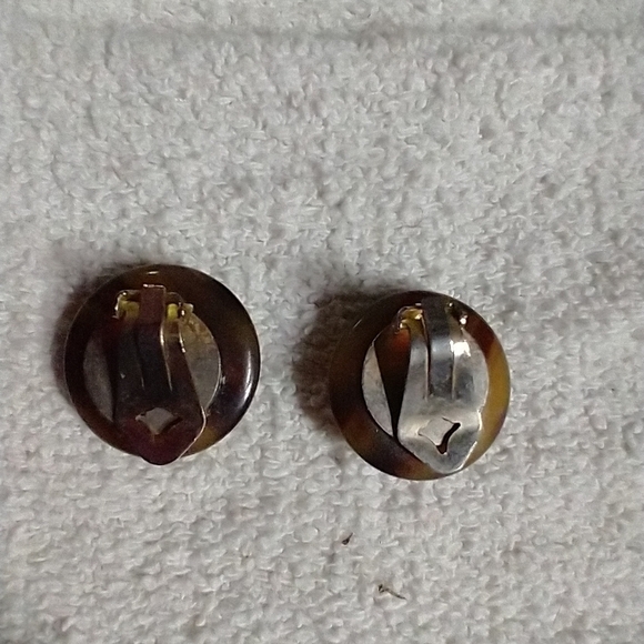 Brown black tortoise 🐢 shell 🐚 look clip button earrings - Picture 3 of 3